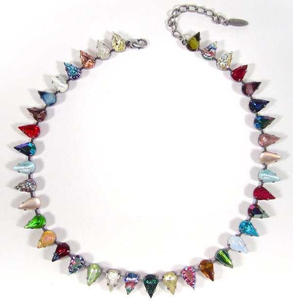 Collier pearshape aurora fang